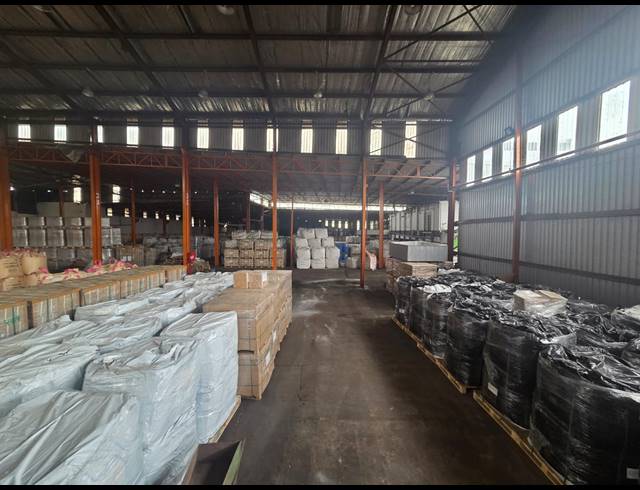 7,618M² WAREHOUSE FOR SALE IN MOBENI